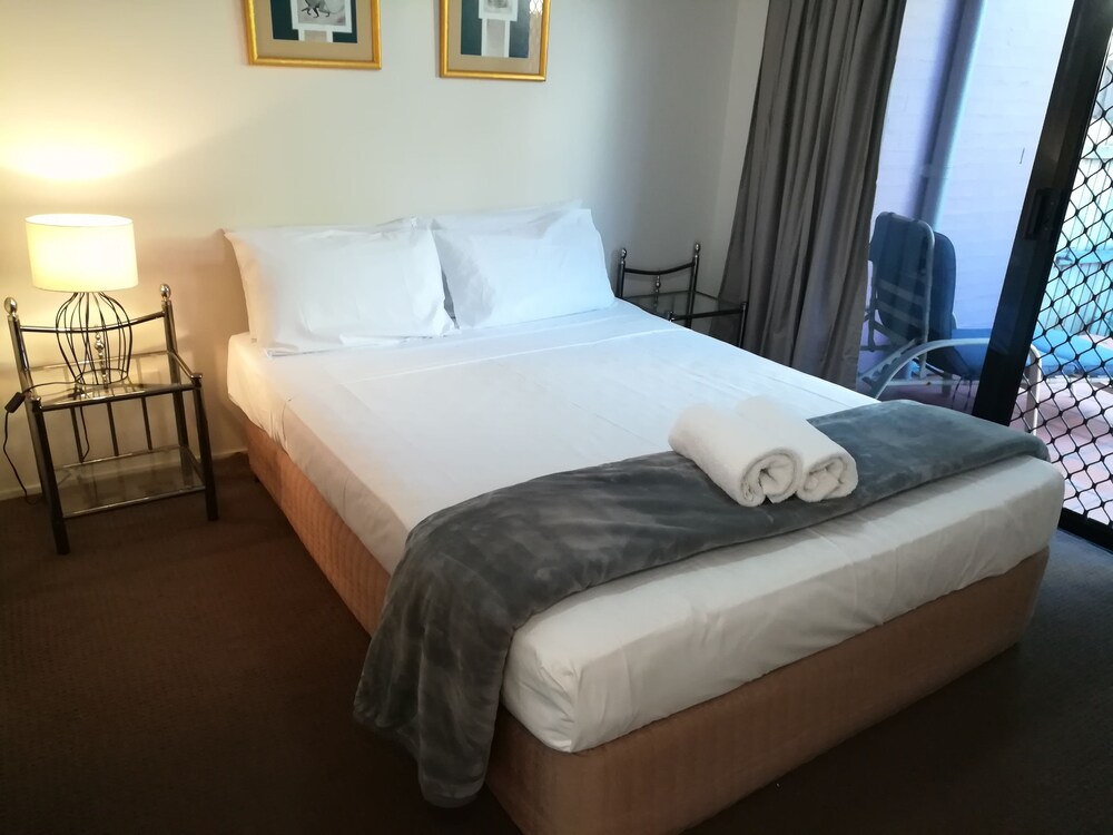 Apartment, 2 Bedrooms - Guestroom