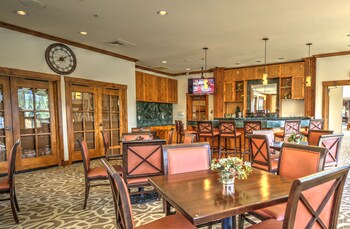 Hotel Lounge