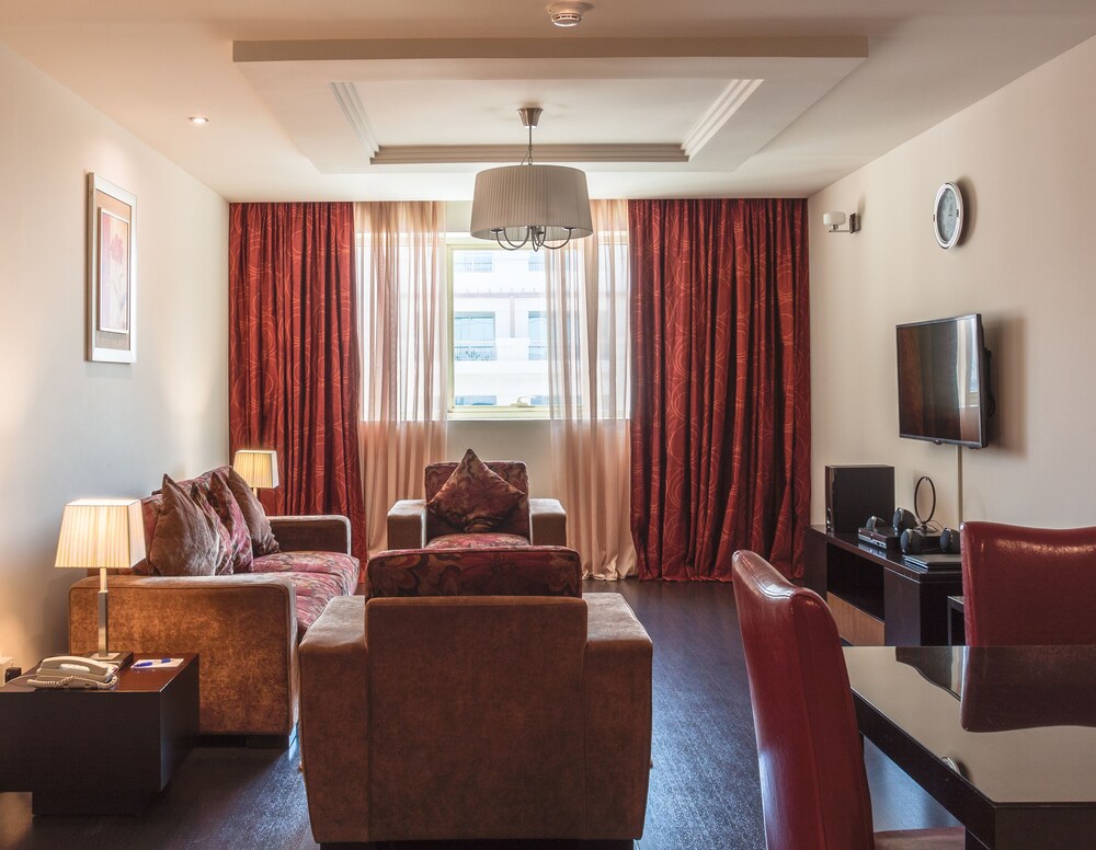 2 Bedroom - Living Room