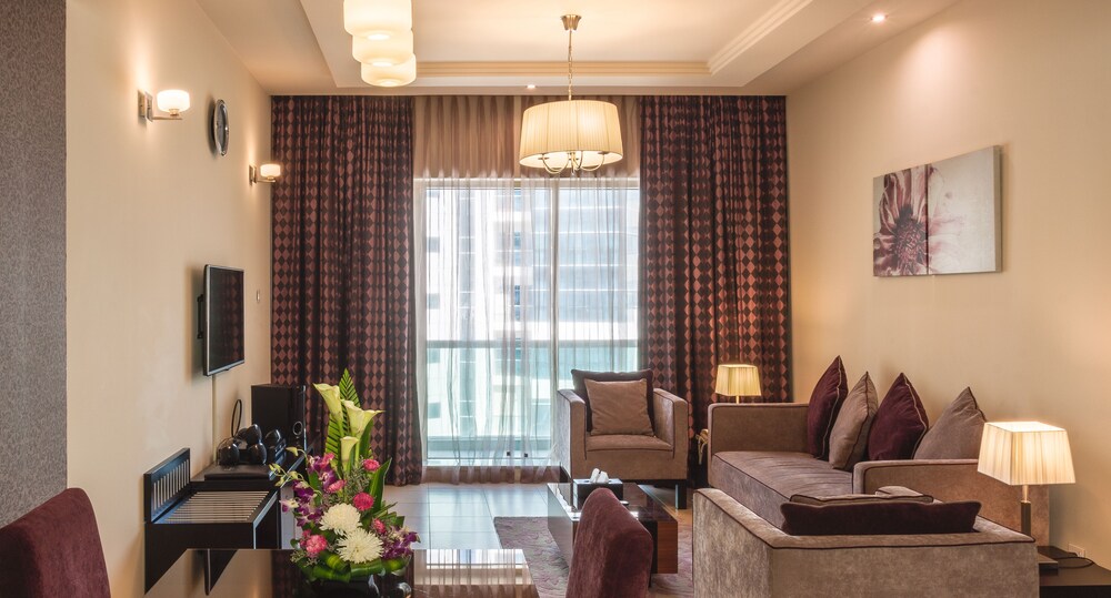 1 Bedroom - Living Area