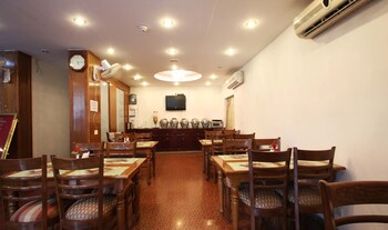 Family Dining