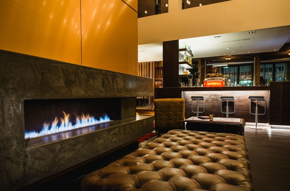 Hotel Lounge