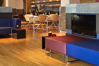 Hotel Lounge
