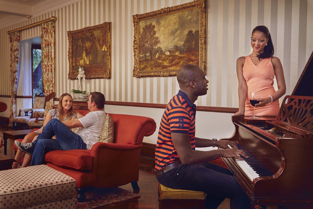 Executive Lounge