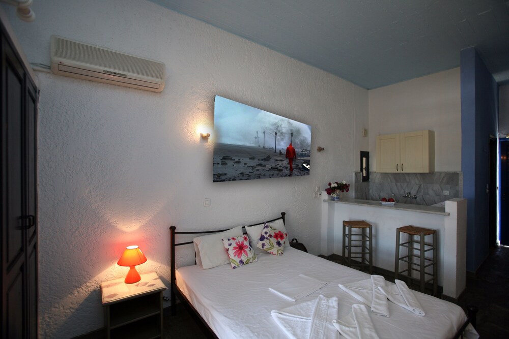 Studio - Guestroom