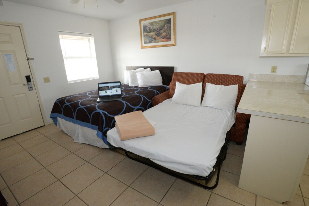 Guestroom