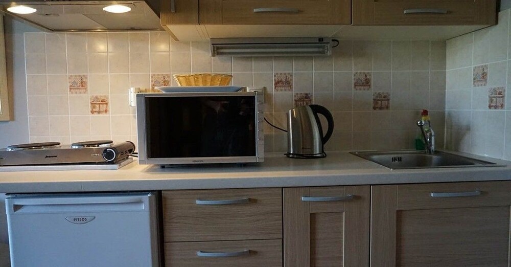 Deluxe Double Room Courtyard View - In-Room Kitchenette