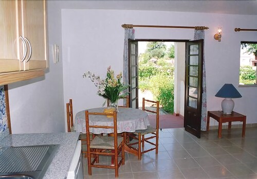 Traditional Apartment, 1 Bedroom - In-Room Dining