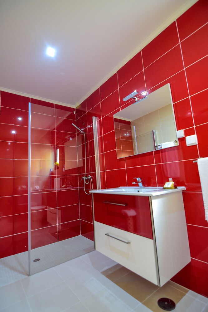 Deluxe Apartment, 1 Bedroom - Bathroom Sink