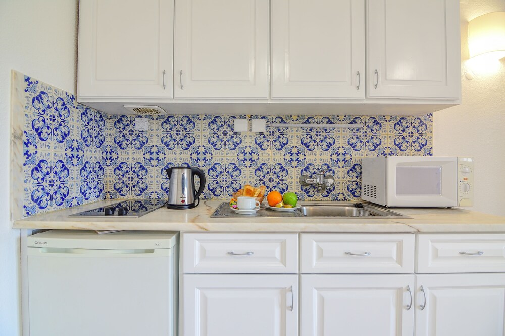 In-Room Kitchenette