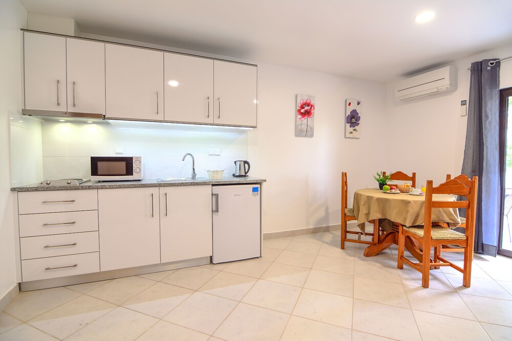 Deluxe Apartment, 1 Bedroom - In-Room Kitchenette