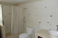 Suite, 1 Queen Bed, Private Bathroom (Apple)