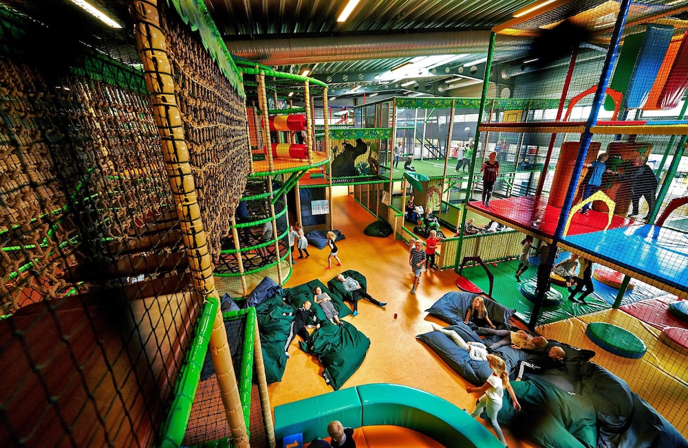 Childrens Play Area - Indoor