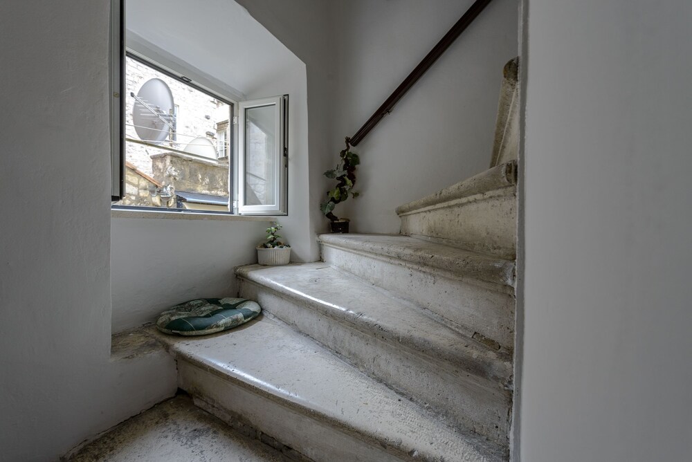 Studio - Guestroom