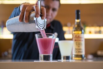 Hotel Bar
