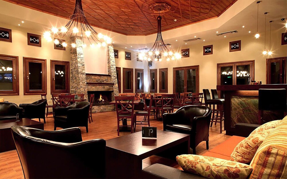 Hotel Lounge