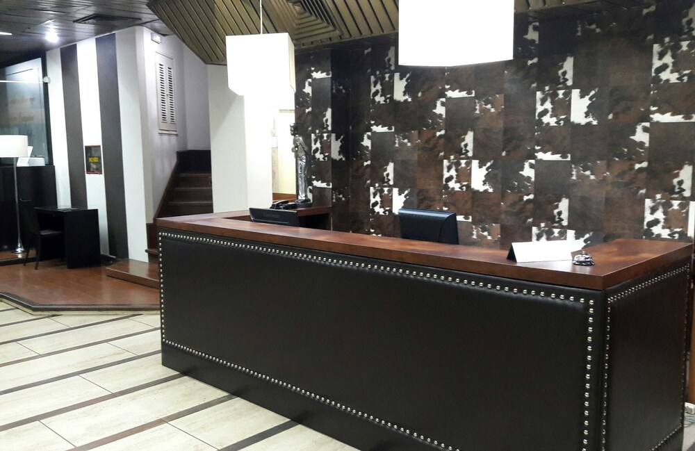 Check-in/Check-out Kiosk