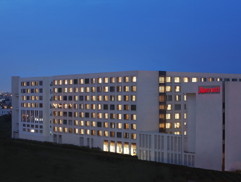 Façade de l'hôtel - Soir/Nuit