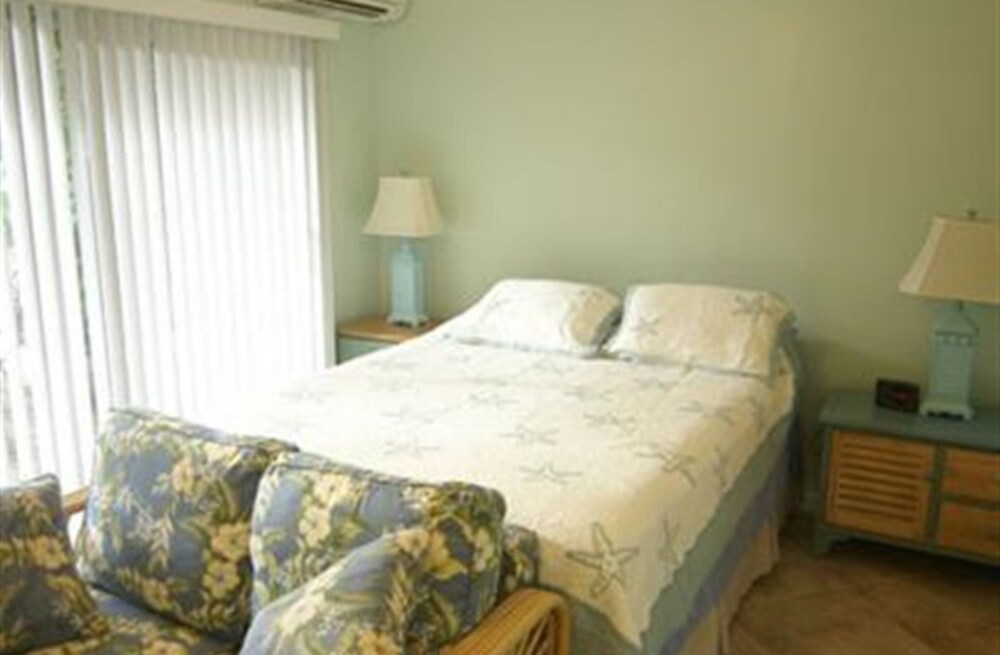 Room, Private Bathroom (Room 100) - Guestroom