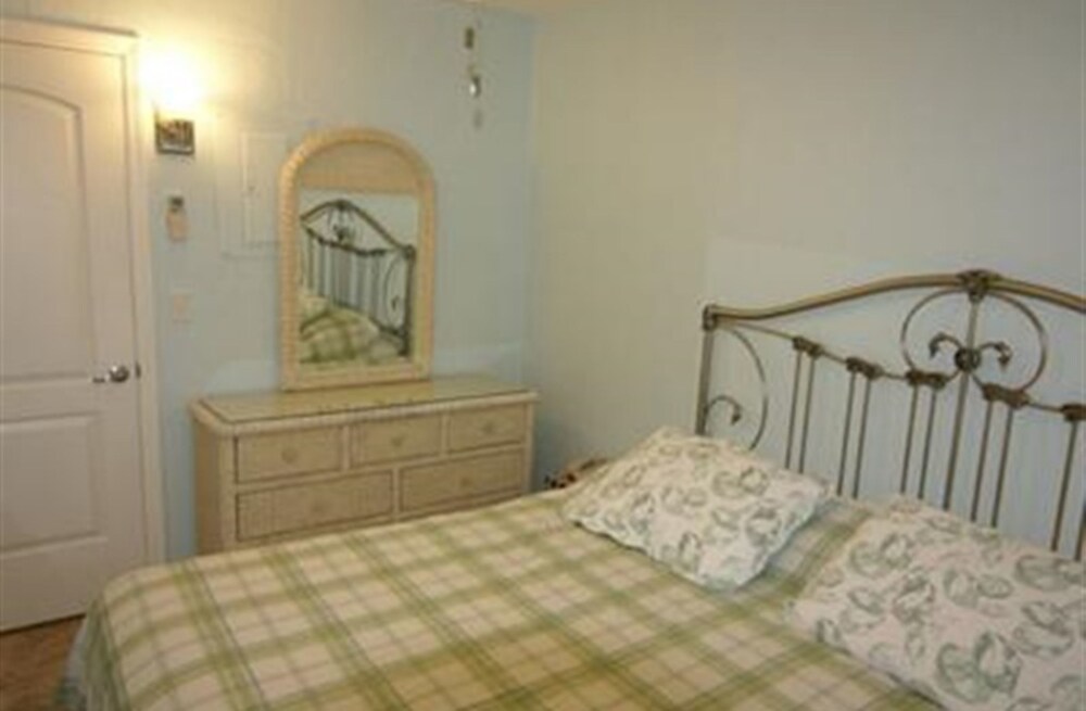 Room, Private Bathroom (Room 101) - Guestroom