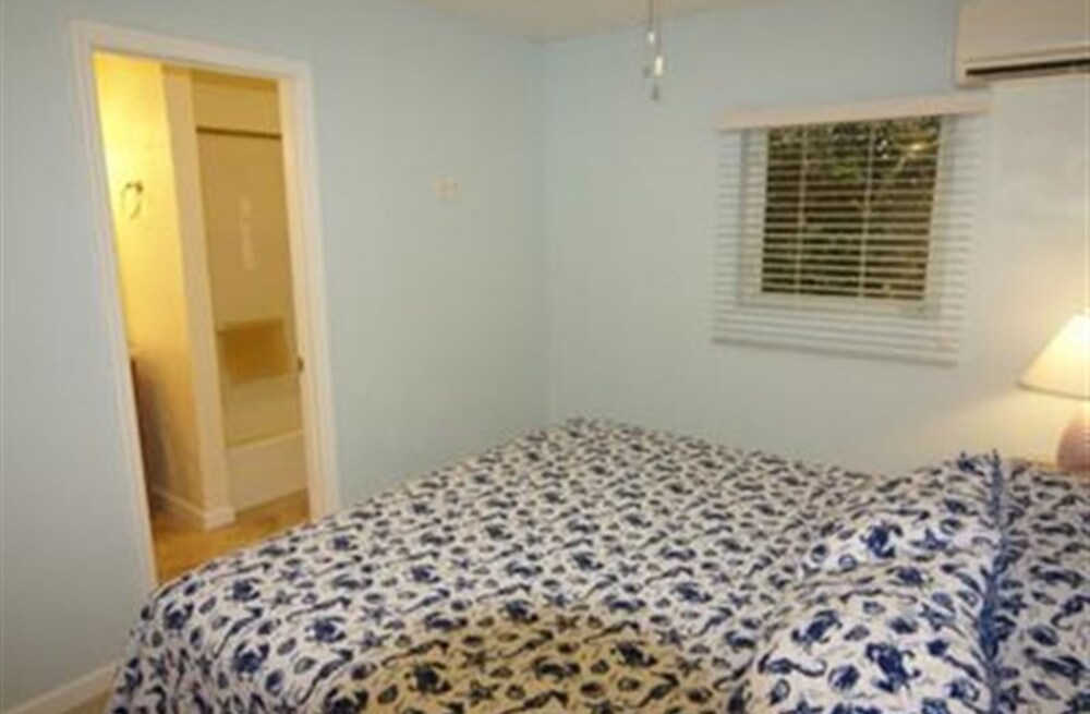 Room, Private Bathroom (Room 107) - Guestroom