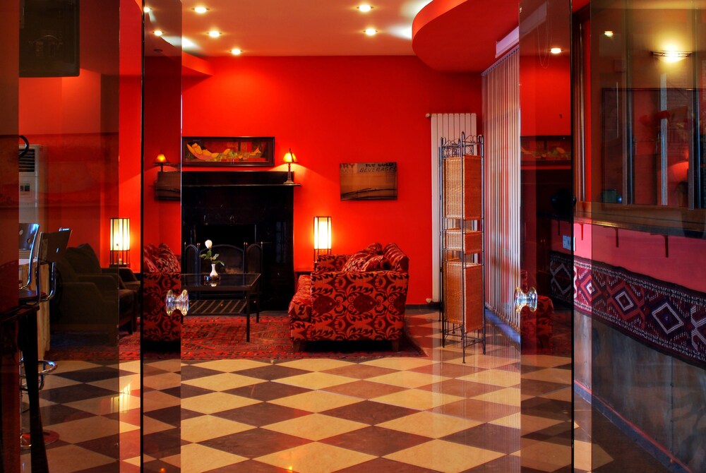 Hotel Lounge