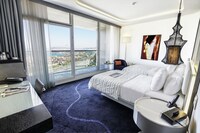 Room (Bosphorus)