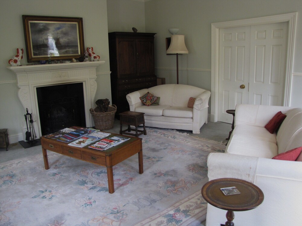 Executive Lounge