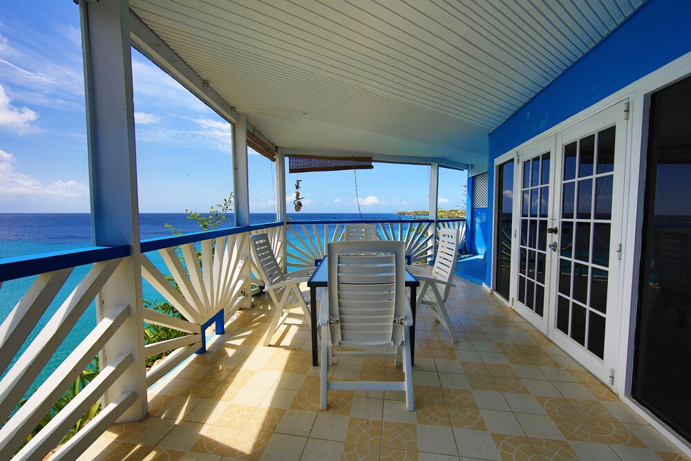 Standard Apartment, 2 Bedrooms, Ocean View - Guestroom