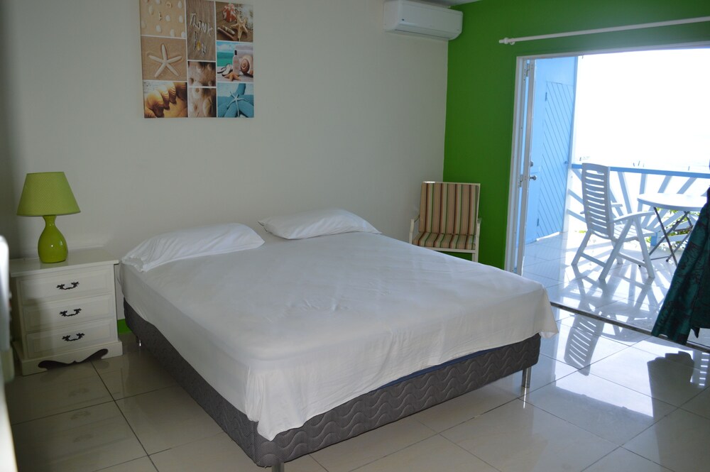Standard Apartment, 1 Bedroom, Ocean View - Guestroom