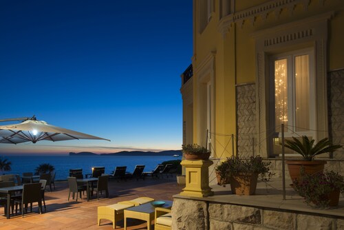 Villa Mosca