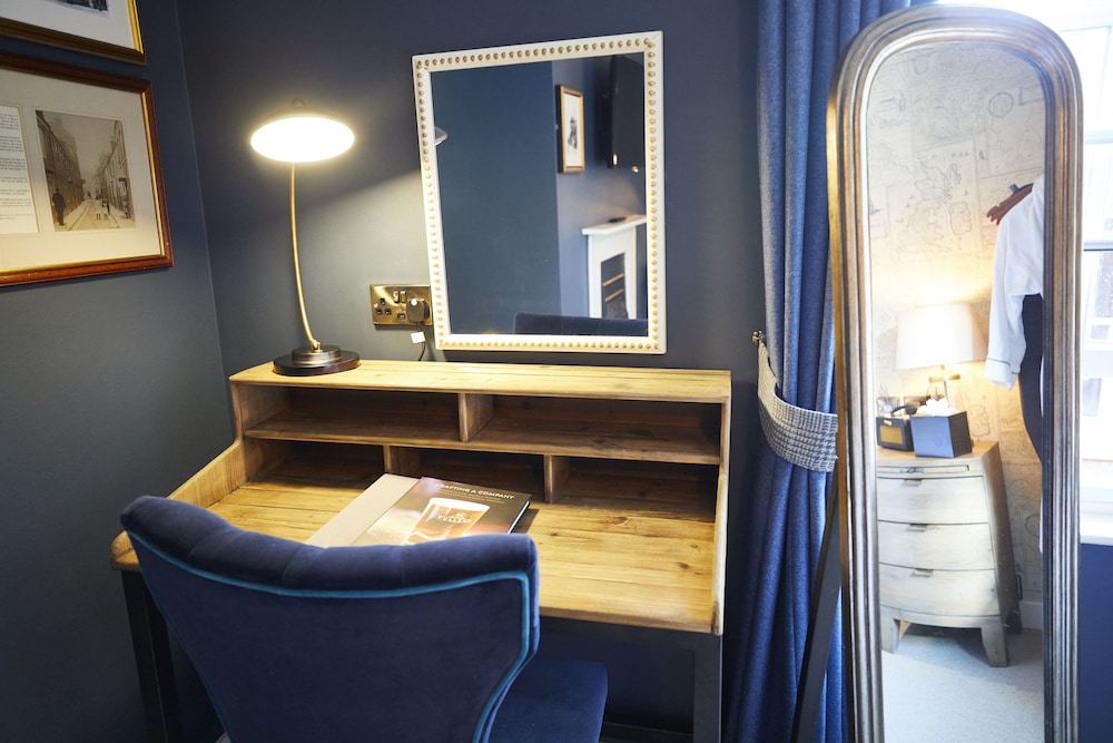 In-Room Business Center