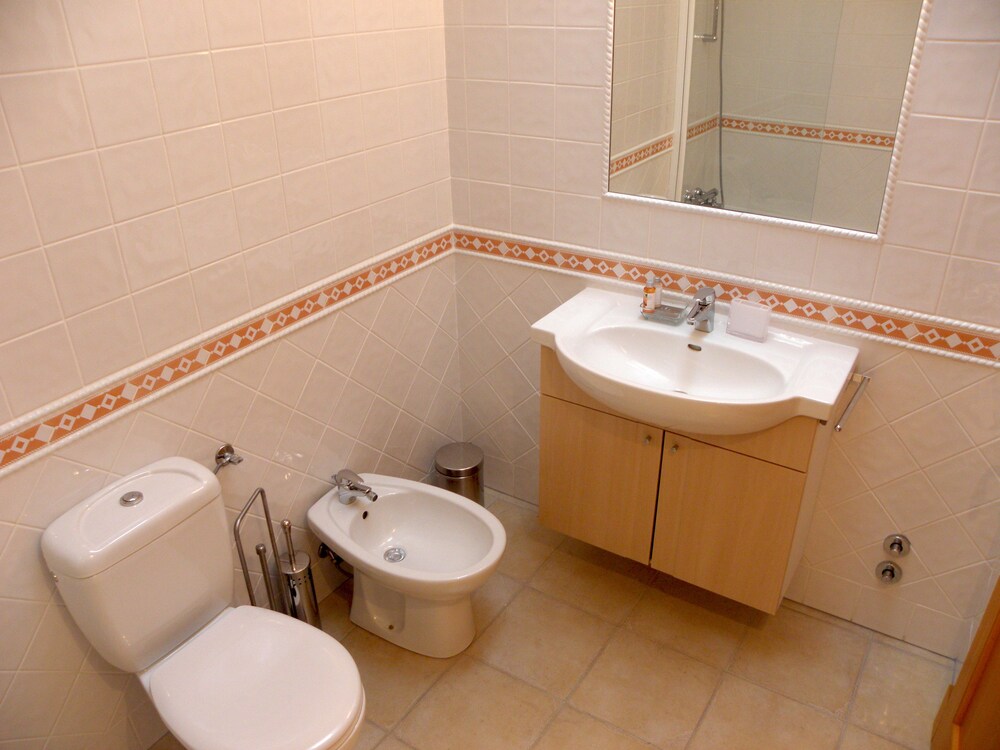 Three Bedroom Villa Standard up to 6 persons - Bathroom