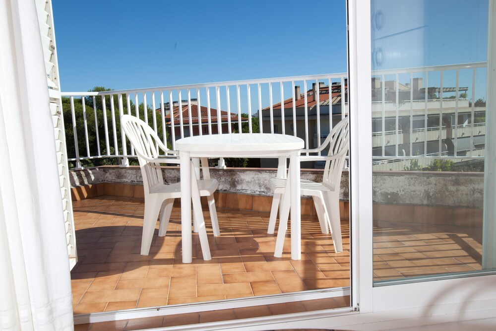 Studio (2 People) - Balcony