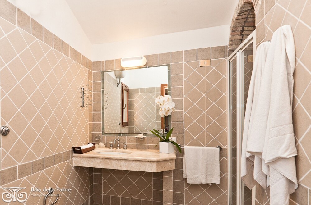 Apartment, 1 Bedroom - Bathroom