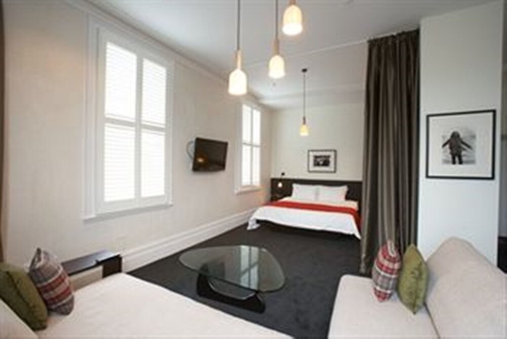 Guestroom