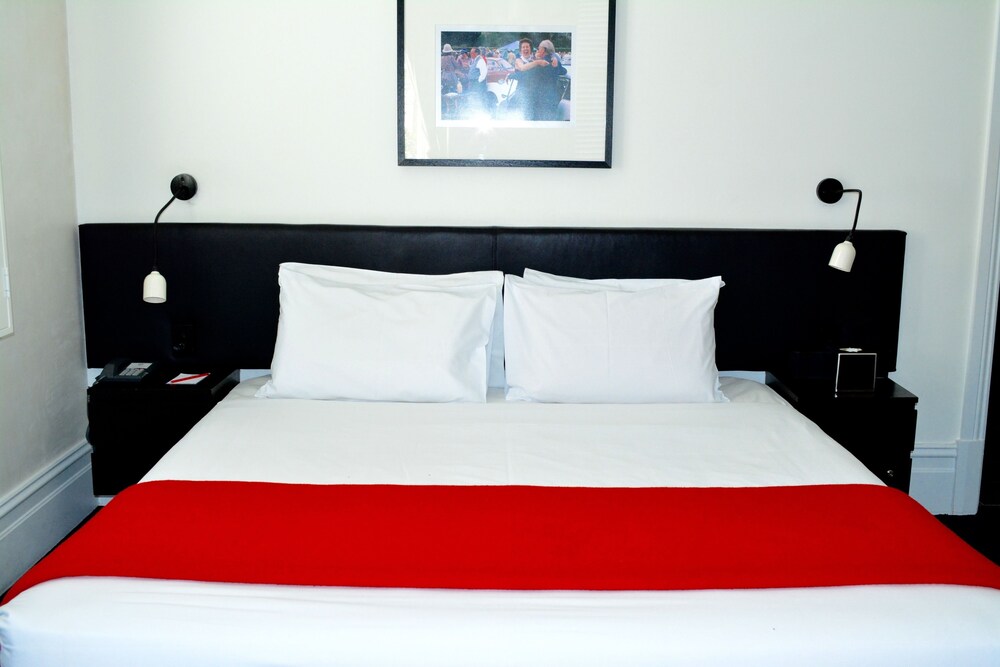 Guestroom
