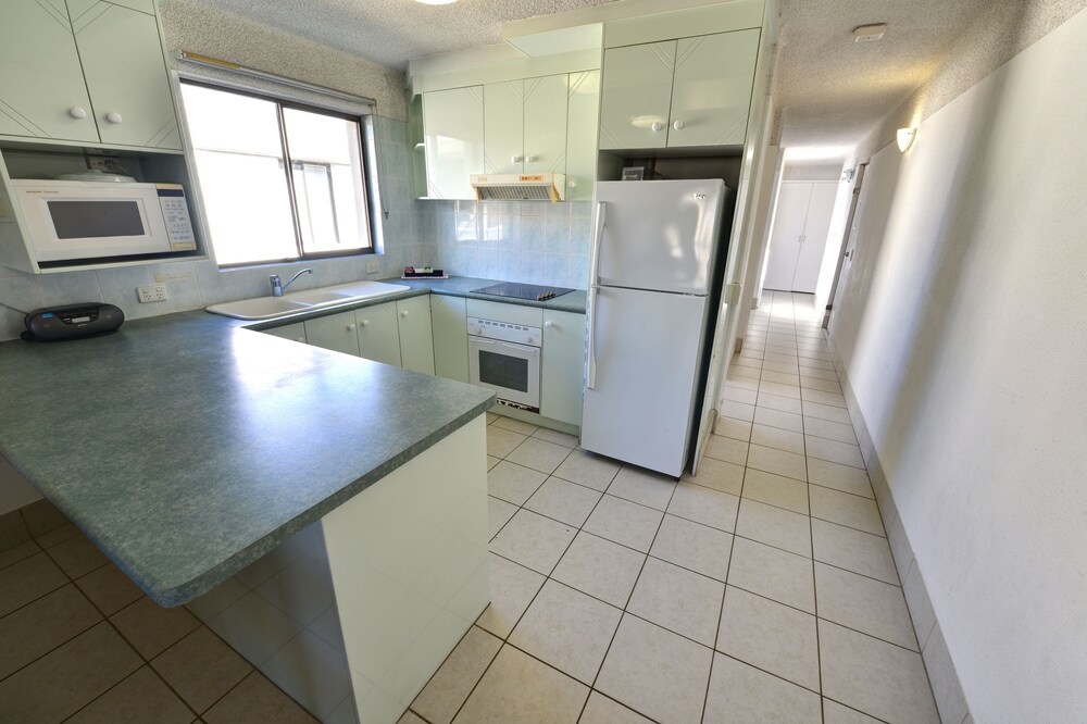 Economy Apartment, 3 Bedrooms - In-Room Kitchen