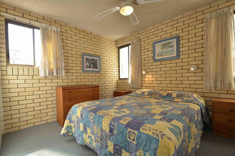 Basic Apartment, 2 Bedrooms - Guestroom