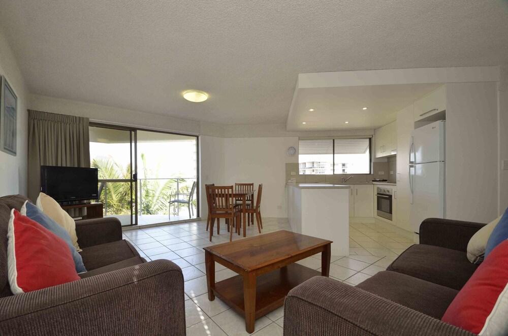 Superior Apartment, 2 Bedrooms - Living Area