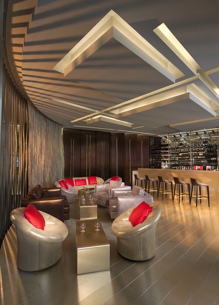 Hotel Lounge