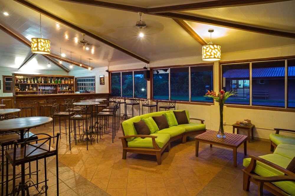 Hotel Lounge