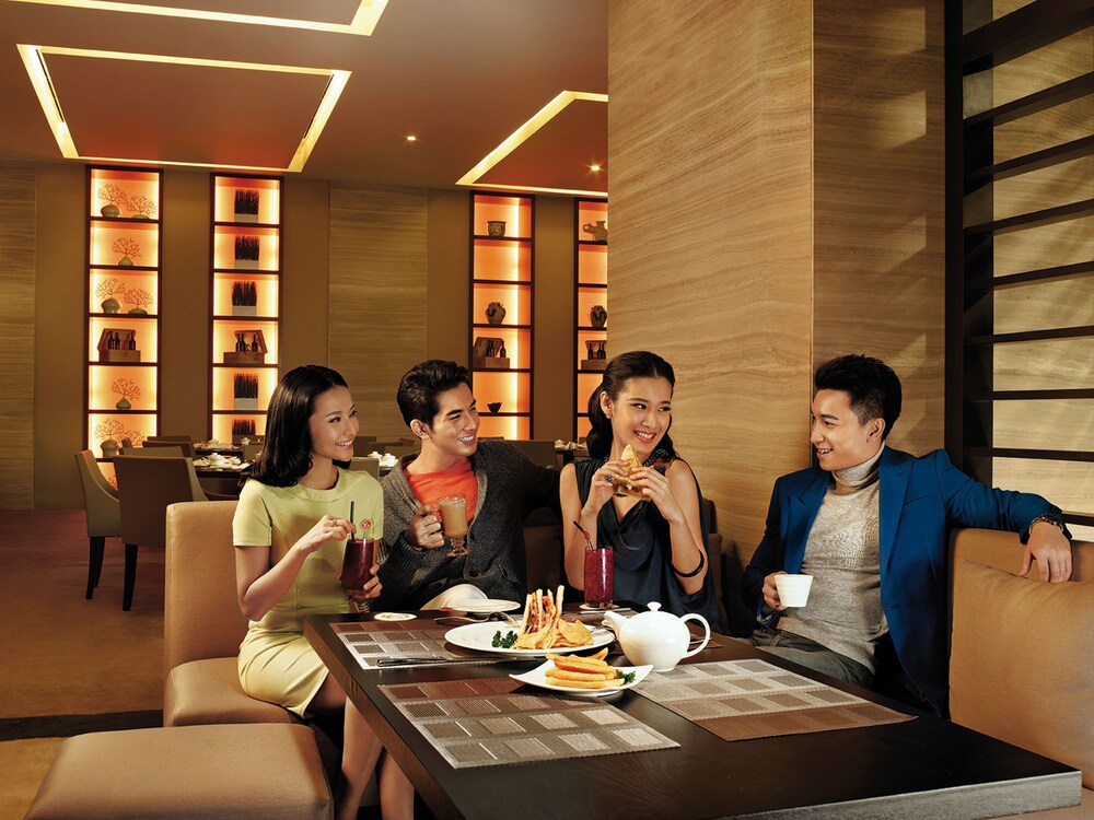 Family Dining