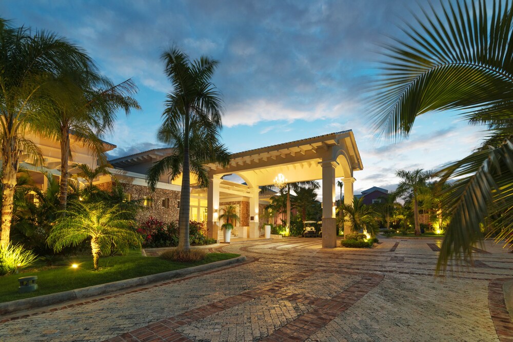 Hotel Front - Evening/Night