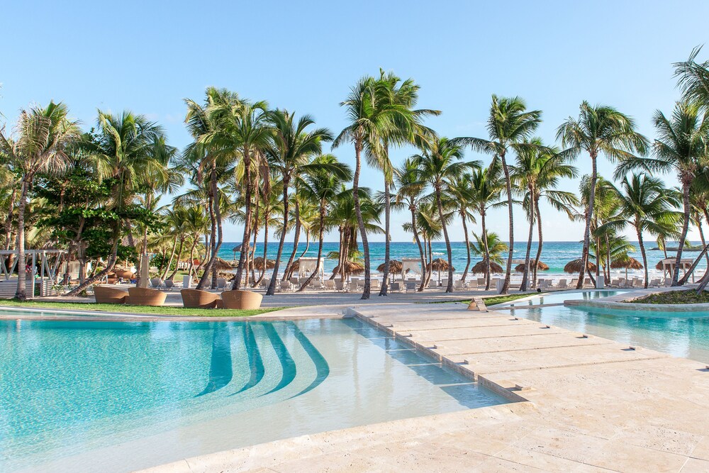 Infinity Pool