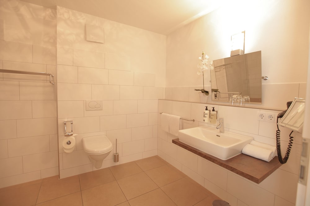 Badezimmer (Barrierefreies Apartment)