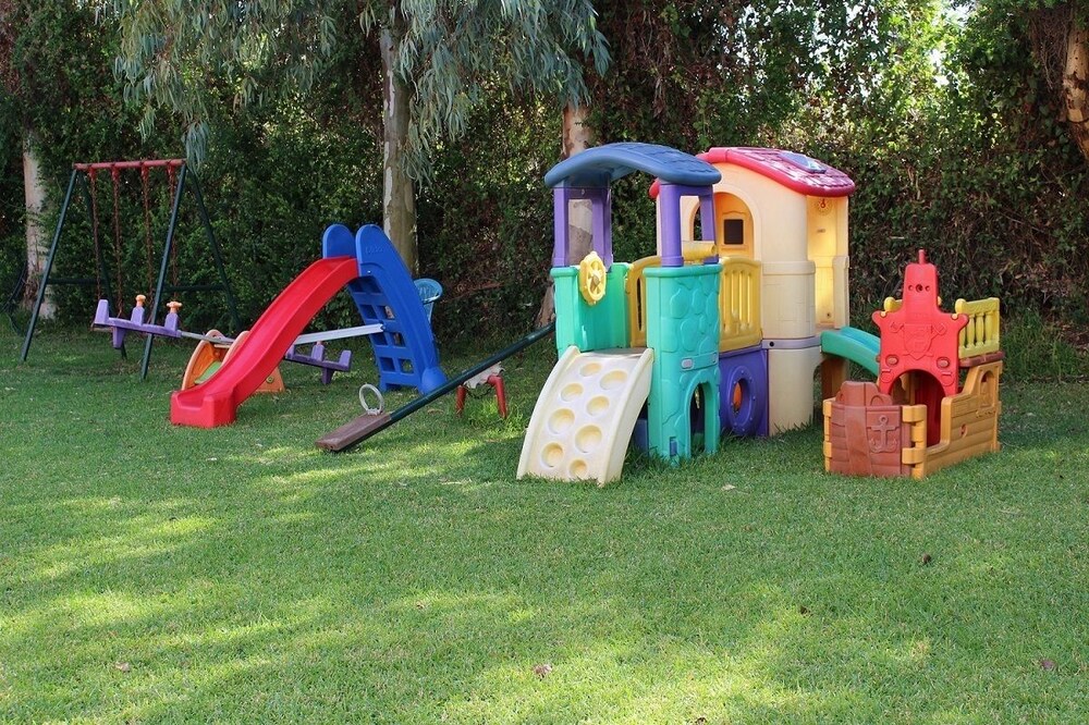 Area giochi per bambini (all'aperto)