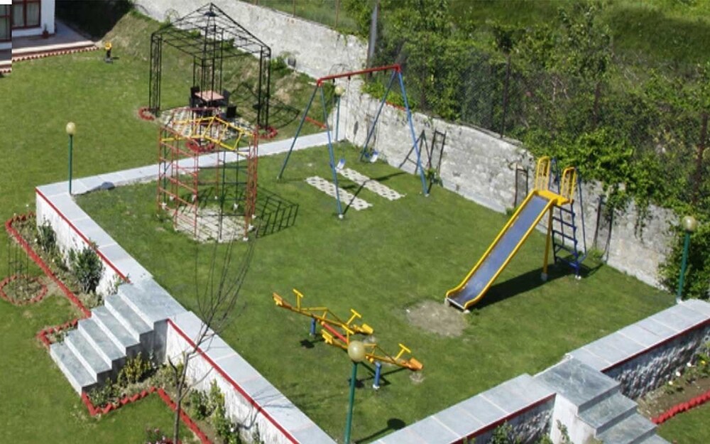 Childrens Play Area - Outdoor