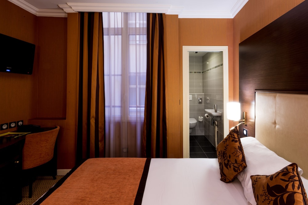 Guest room