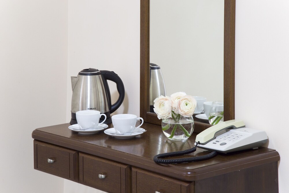 Room Service - Dining